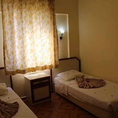 Leons Sun Village Otel