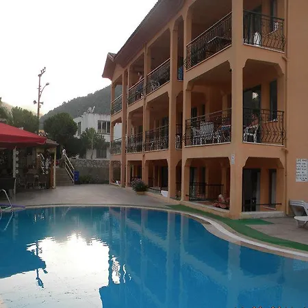 Otel Leons Sun Village