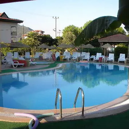 Leons Sun Village Otel