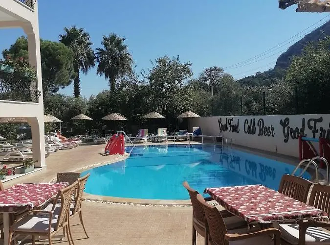 Leons Sun Village Hotel