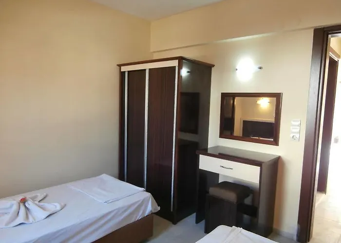 Leons Sun Village