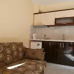 Leons Sun Village مرمريس