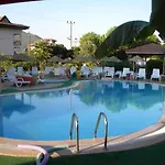 Leons Sun Village فندق