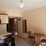 Leons Sun Village مرمريس