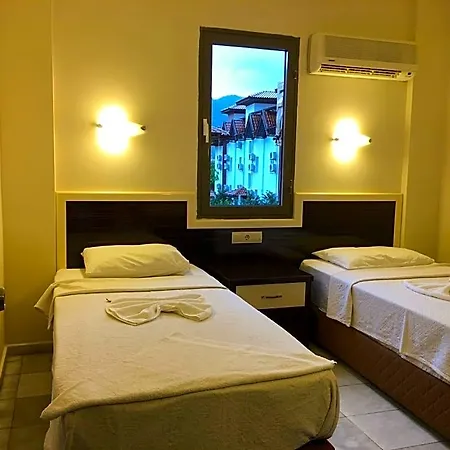 Leons Sun Village Szálloda 4*