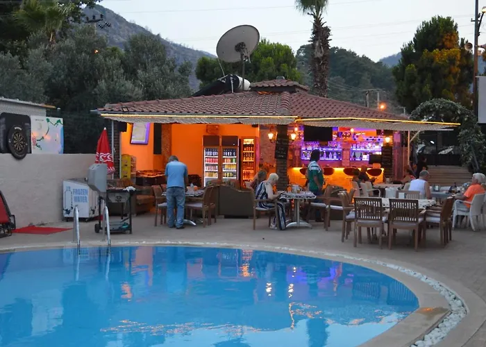 Szálloda Leons Sun Village 4*