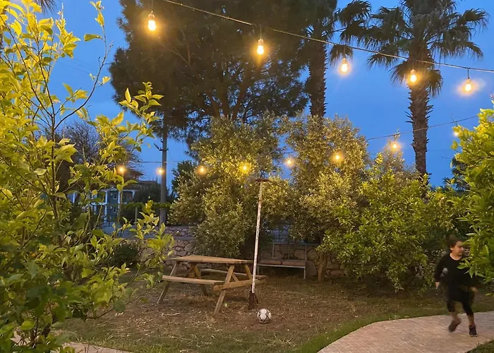 Leons Sun Village Szálloda