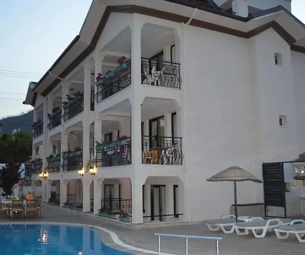 Leons Sun Village Szálloda 4*