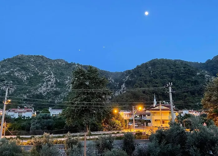 Leons Sun Village Szálloda