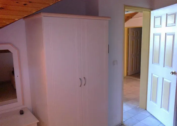 Leons Sun Village Szálloda